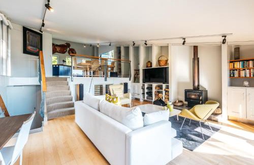 Onetangi House | Te Kereru, Onetangi