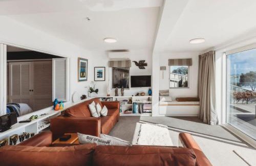 Bell Block Apartment | Te Moana Waterfront - beachside accommodation