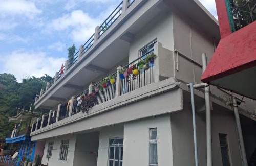 Karsiyang House | Tea and comfort homestay