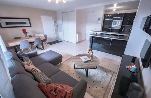 Bobigny Apartment | Tea&chill- Oréo - 2 Terraces - 10 min From Metro