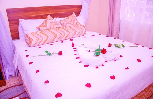 Ngelani Hotel | Tea Tot Hotel