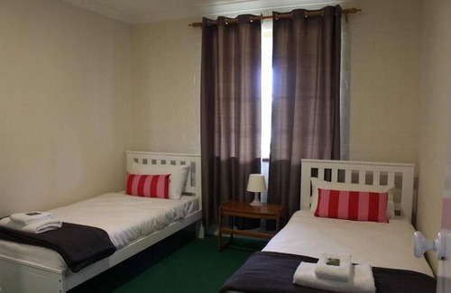 Augusta House | Tea Tree Cottage - close to the ocean and the river