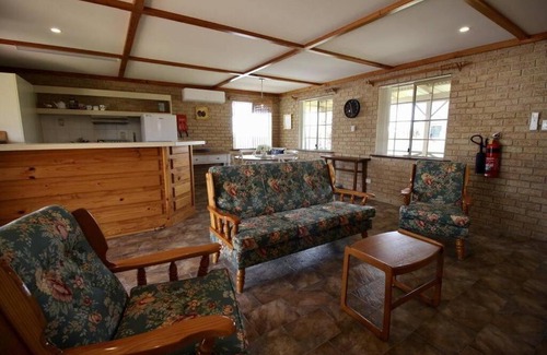 Augusta House | Tea Tree Cottage - close to the ocean and the river
