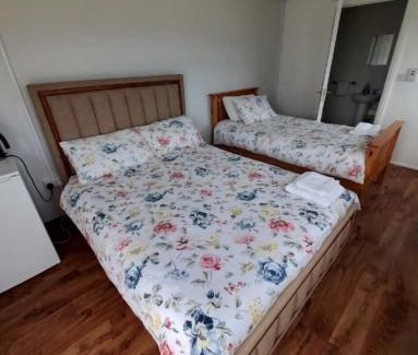 Ross Port Apartment | Teach Greannaí Cabin