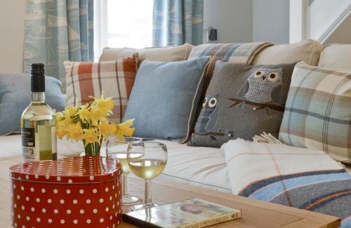Instow House | Teal Cottage