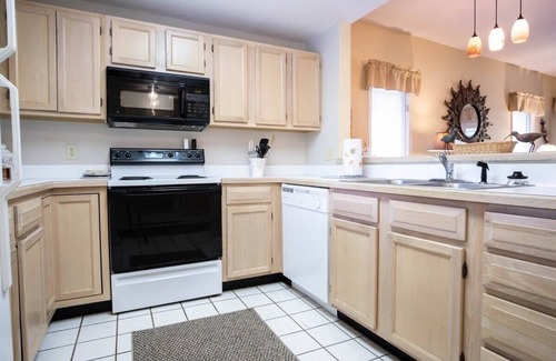 North Myrtle Beach Condo | Teal Lake 2323 Summar