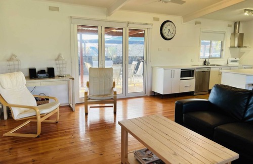 Waterhouse House | Teddy's Shack - Pet friendly outside