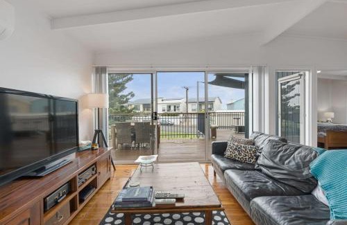 Goolwa South House | Tee and Tide Retreat - Linen Included