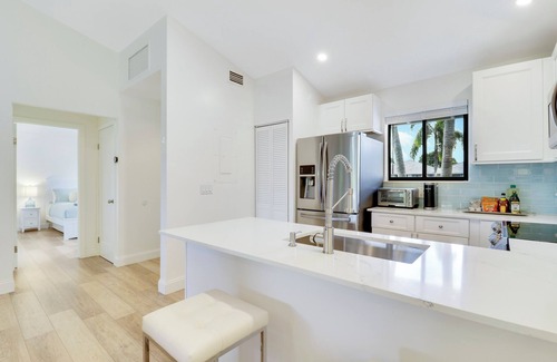 Palm Beach Gardens Cottage | Tee Time Retreat