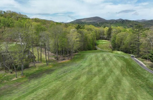 Cullowhee House | Tee Time