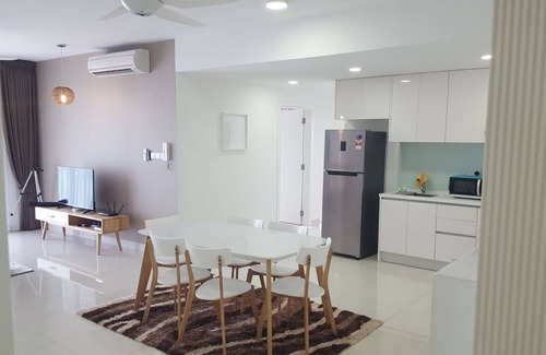 Nusajaya Condo | Teega 4BR Suite -SeaView @ 32 flr abv Grounds