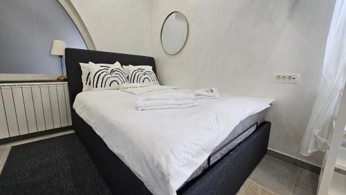 Ljubljana Apartment | Teeny tiny