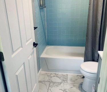 Roscommon Apartment | TeePee Room 7- Newly Renovated