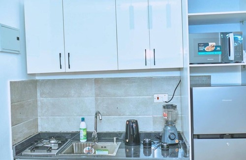Ikoyi Apartment | “Tee’s Apartment: Cozy living right in the heart of Ikoyi”.