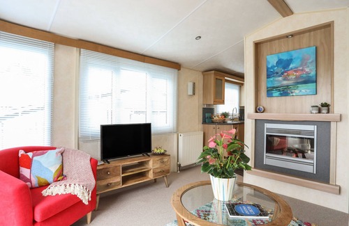 Beaumaris Cottage | TEGFRYN BACH, with a garden in Beaumaris