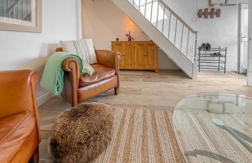 Ffestiniog House | Tegfryn Cottage