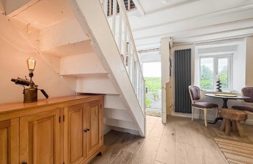 Ffestiniog House | Tegfryn Cottage