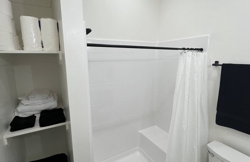 Tehachapi House | Tehachapi guesthouse A