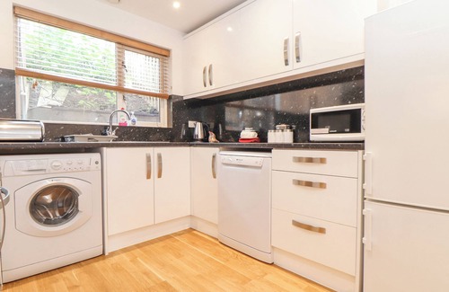 Porthtowan House | TEHIDY, pet friendly, country holiday cottage in Porthtowan