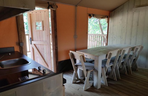 Arzua Other | TEIRABOA BASE CAMP