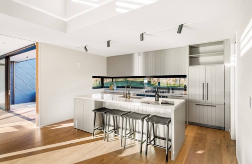 Wanaka Villa | Teitei Home - Modern Home facing Treble Cone Ski Field