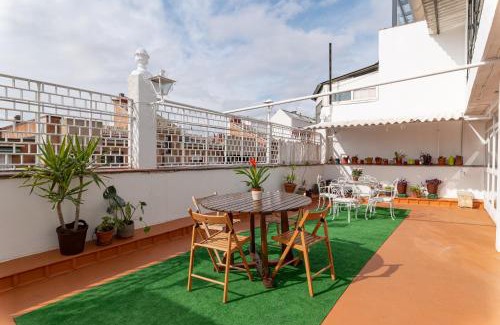 Las Acacias Apartment | Tejado de Antigua Fábrica Industrial en Acacias
