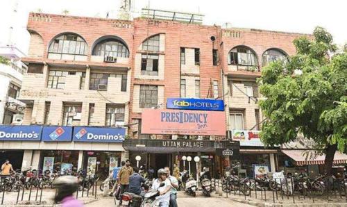 Hazratganj Hotel | Tekareesinn,Lucknow