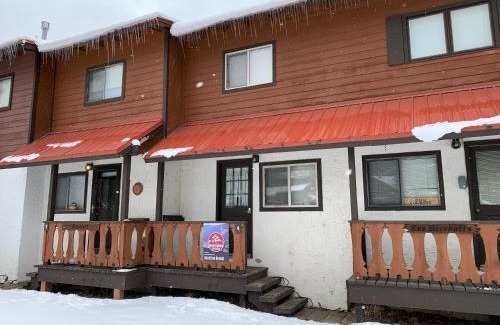 Red River Apartment | Telemark 4 Townhouse On The River