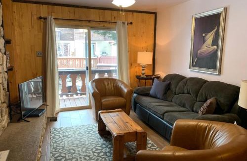 Red River Apartment | Telemark 4 Townhouse On The River