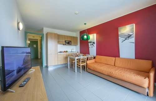 Sestriere Apartment | Teleo 103 Ski In - Ski Out 50m, Sestriere, Italy