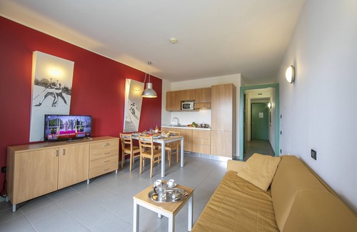 Sestriere Apartment | Teleo 106 Ski In - Ski Out 50m, Sestriere, Italy