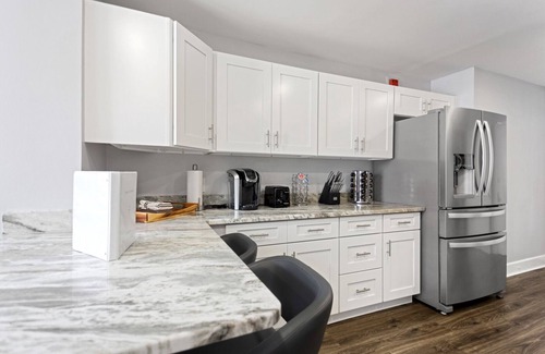 Historic District - North Condo | Telfair Loft 211: Parking Cost Covered Downtown