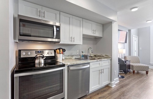 Historic District - North Condo | Telfair Loft 211: Parking Cost Covered Downtown