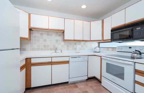 Telluride House | Telluride Lodge 311 by AvantStay | Close to Slopes & Town!