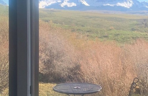 Telluride Apartment | TELLURIDE! Romantic, QUIET, SERENE w BREATHTAKING VIEWS! 12 min TO TOWN