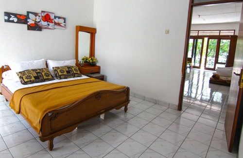 Yogyakarta House | Tempat Nyaman 3 Kamar di Dalam Kota