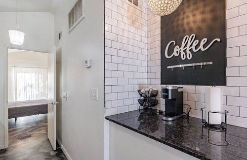 Tempe Apartment | Tempe Cottage - ASU - Pets OK - 2 Free Bikes!