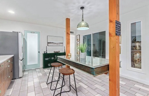 Shalimar House | Tempe Poolside Hideaway- Arcade room, AC, Pool
