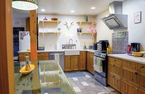 Shalimar House | Tempe Poolside Hideaway- Arcade room, AC, Pool