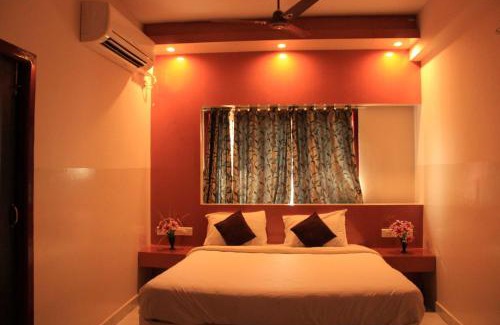 Kumbakonam Hotel | Temple Stays - Friendliness & Cleanliness Room