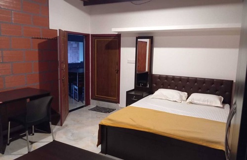 Sringeri Hotel | Temple View Homestay