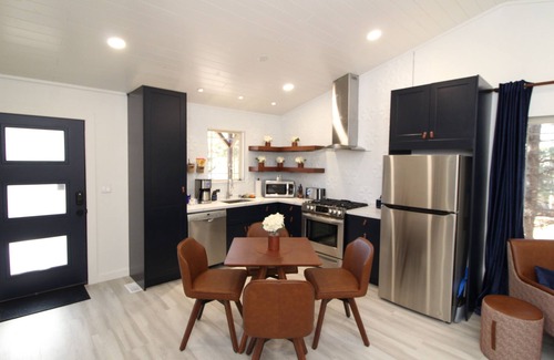 Angel Fire Cabin | Ten Cabins on One Property, Fire Pit, BBQ, King Bed, Free Sledding, A/C
