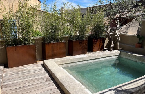 Chateauneuf-de-Gadagne House | Ten minutes from Avignon and Isle sur Sorgue, in the heart of the village, charming villa