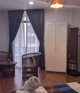 Balok Apartment | Tenang At Samsuria Beach Apartment