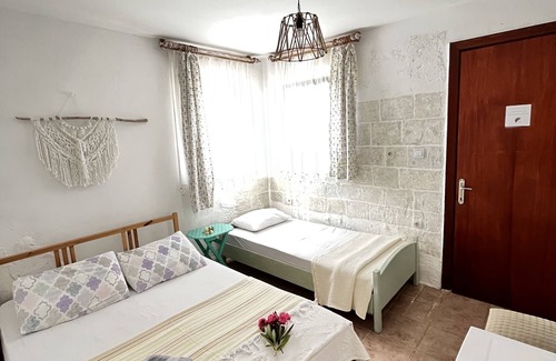 Bozcaada Hotel | Tenedos Tatil Odaları