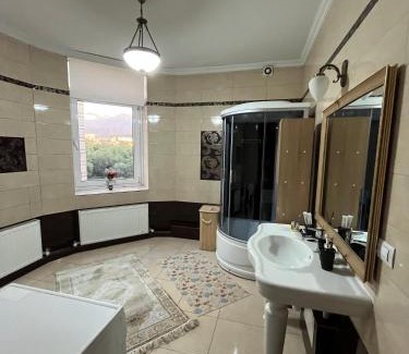 Almaty Apartment | Tengiz Towers Business Class 3 Room Flat