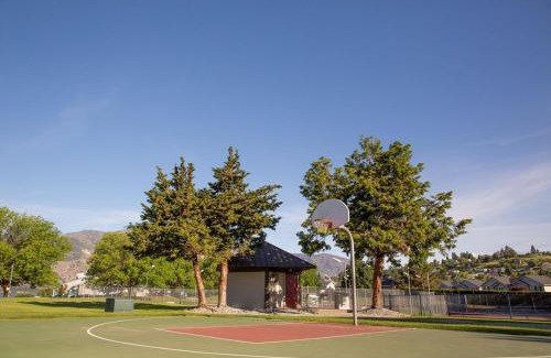 Wapato Point Apartment | Tennis Village at Wapato Point Resort