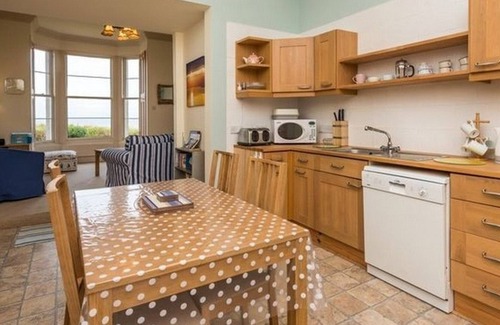 North Berwick Apartment | Tensea -Charming 3-Bed Apartment in North Berwick