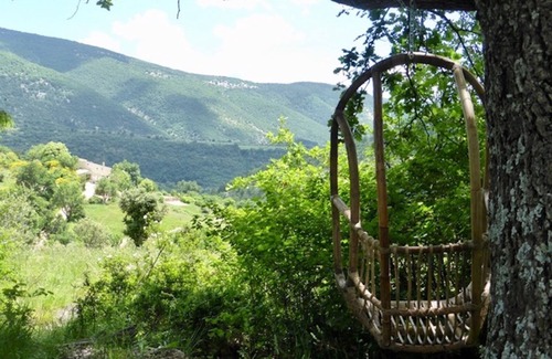 Montbrun-les-Bains Cabin | TENT LODGE LARGE COMFORT IN DOMAIN OF MORE THAN 100 HECTARES IN PROVENCE