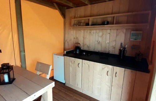 Bannes Other | Tente Cabane du Camping Hautoreille